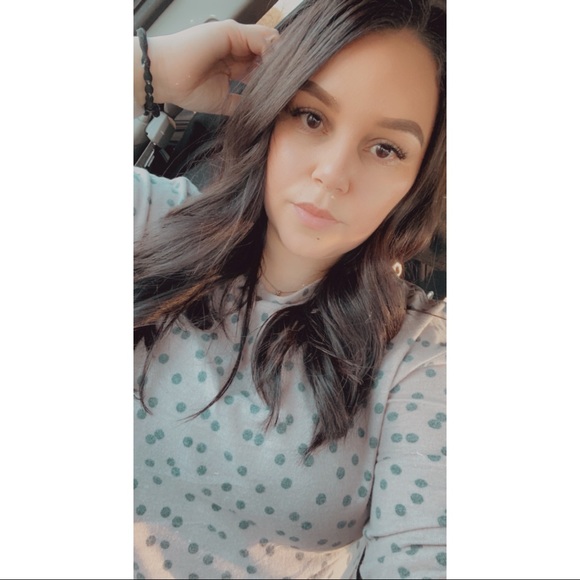 Meet your Posher, Maria - Picture 1 of 2